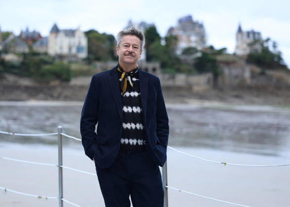 Thibault de Montalembert by the seawater pool on L Ecluse Beach during the 37th Dinard British and Irish Film Festival, France, on October 9, 2026. Denis Guignebourg, Bestimage. 37th Dinard British Irish Film Festival on October 9, 2026, in Dinard, France. Dinard, France  Copyright: xDenisxGuignebourgx xBestimagexDenisxGuignebourgx xBestimagex