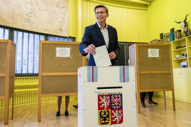 The two-day elections to municipal assemblies started in the Czech Republic together with the first round of the elections to one-third of the Senate, on October 9, 2026. On the photo ODS Chairman Martin Kupka cast his vote in the municipal elections in polling station in Libeznice. (CTKxPhoto VitxSimanek) CTKPhotoP2026100906476  CTKPhotoP2026100906476