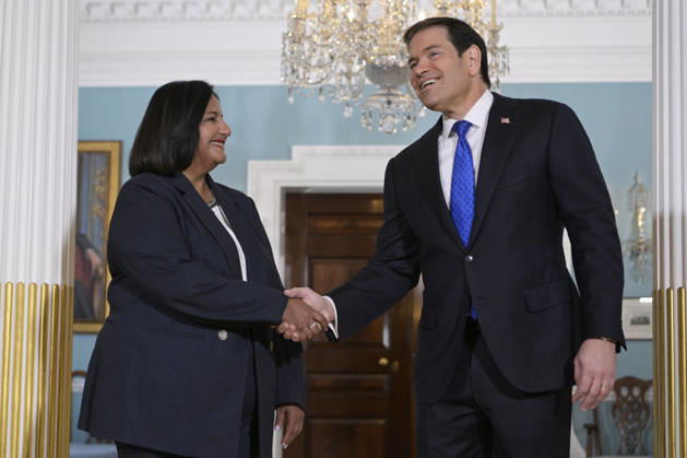 U.S. Secretary of State Marco Rubio greets the leader of a Venezuelan opposition bloc, Dinorah Figuera, during a meeting in the Treaty Room at the State Department in Washington, D.C., USA, 09 October 2026. Rubio stated that the dialogue between an opposition bloc led by Dinorah Figuera and the Chavistas to move toward a democratic transition in Venezuela has the full support of the Donald Trump administration. The opposition s dialogue with Chavismo has the full support of the U.S. !ACHTUNG: NUR REDAKTIONELLE NUTZUNG!  Copyright: xLeninxNollyx USA3439 20261009-55021638980_1