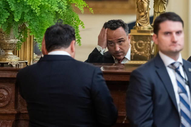 US President Donald Trump Gives Remarks - Washington DC Singer Christopher Macchio checks his reflection prior to preforming at an event in the East Room of the White House in Washington, DC, US, on Friday, Oct. 9, 2026. Trump is hosting a Columbus Day celebration. Photo by Aaron Schwartz Pool ABACAPRESS.COM Washington District of Columbia  Copyright: xPool ABACAx