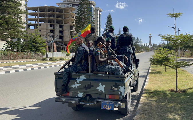 Ethiopian pro-government forces patrol streets of Mekelle MEKELLE, ETHIOPIA - OCTOBER 09 : Pro-government Ethiopian forces patrol the streets after regaining control of the regional capital following the withdrawal of the Tigray People s Liberation Front (TPLF) forces, in Tigray region, Ethiopia on October 09, 2026. Stringer Anadolu Mekelle Ethiopia. Editorial use only. Please get in touch for any other usage.  Copyright: x2026xAnadoluxStringerx