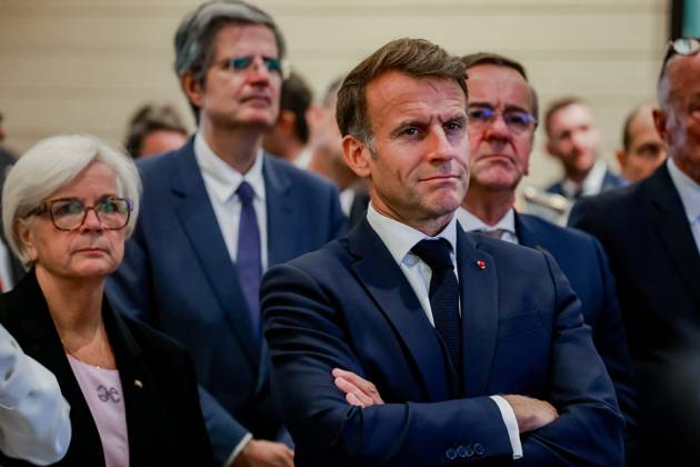 STATE VISIT BY MR. FRANK WALTER STEINMEIER, PRESIDENT OF THE FEDERAL REPUBLIC OF GERMANY, ACCOMPANIED BY THE PRESIDENT OF THE FRENCH REPUBLIC, EMMANUEL MACRON. PHOTO: PQR SUD OUEST, GUILLAUME BONNAUD Bordeaux, October 9, 2026, in Gironde. STATE VISIT BY MR. FRANK WALTER STEINMEIER, PRESIDENT OF THE FEDERAL REPUBLIC OF GERMANY, ACCOMPANIED BY THE PRESIDENT OF THE FRENCH REPUBLIC, EMMANUEL MACRONEMMANUEL MACRON, PHOTOGRAPHED BY GUILLAUME BONNAUD AT THE CEA’S MAGAJOULE LASER FACILITY IN BARP State visit by Frank-Walter Steinmeier, President of the Federal Republic of Germany, accompanied by President Emmanuel Macron in Bordeaux on October 9, 2026 Bordeaux, Gironde, France Copyright: xPHOTOPQR SUDxOUEST MAXPPPxGUILLAUMExBONNAUDx 20261009SDO2936 20261009SDO2936