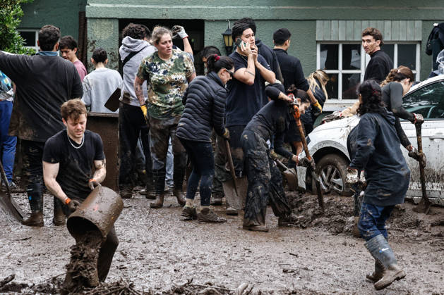 Santiago, October 9, 2026: Consequences of a mudslide that affected the area from San Carlos de Apoquindo to Los Dominicos in the Las Condes district, causing widespread damage and sweeping away vehicles and people. Diego Martin Aton, Chile, Aton 1198209 jpeg  Copyright: DIEGOxMARTIN ATONxCHILE