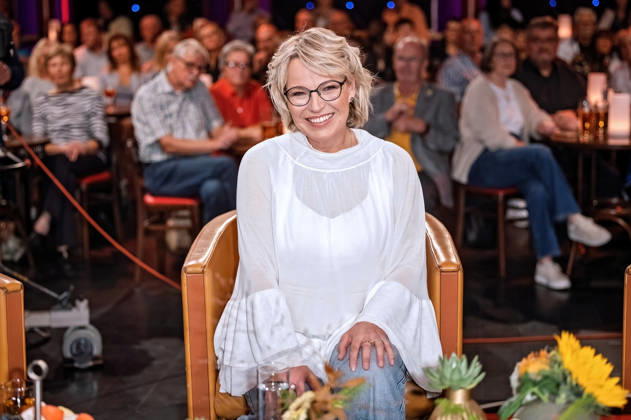 MDR - Riverboat. Moderatorin Andrea Ballschuh anläßlich der Aufzeichnung der MDR - Talkshow Riverboat am 09.10.2026 in der Mediacity Leipzig. 20261009SFL0020