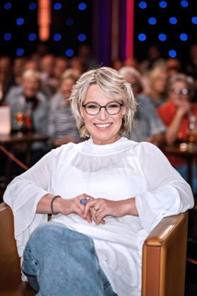 MDR - Riverboat. Moderatorin Andrea Ballschuh anläßlich der Aufzeichnung der MDR - Talkshow Riverboat am 09.10.2026 in der Mediacity Leipzig. 20261009SFL0025