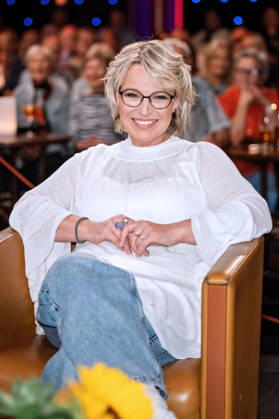 MDR - Riverboat. Moderatorin Andrea Ballschuh anläßlich der Aufzeichnung der MDR - Talkshow Riverboat am 09.10.2026 in der Mediacity Leipzig. 20261009SFL0029