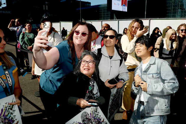 Cast and Fan at signing event at NYCC for The Hunger Games: Sunrise on the Reaping New York Comic Con Activation Featuring: Ben Wang with Fans Where: New York, New York, United States When: 09 Oct 2026 Credit: Marion Curtis StarPix for Lionsgate INSTARimages EDITORIAL USE ONLY. NOT FOR USE BY NEWSPAPERS BASED IN THE UK. Copyright: xx instar56081783