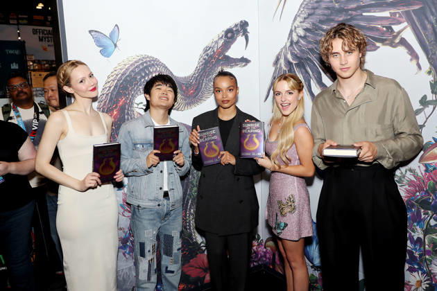 Cast and Fan at signing event at NYCC for The Hunger Games: Sunrise on the Reaping New York Comic Con Activation Featuring: Iris Apatow, Whitney Peak, Joseph Zada, Mckenna Grace and Ben Wang Where: New York, New York, United States When: 09 Oct 2026 Credit: Marion Curtis StarPix for Lionsgate INSTARimages EDITORIAL USE ONLY. NOT FOR USE BY NEWSPAPERS BASED IN THE UK. Copyright: xx instar56081790