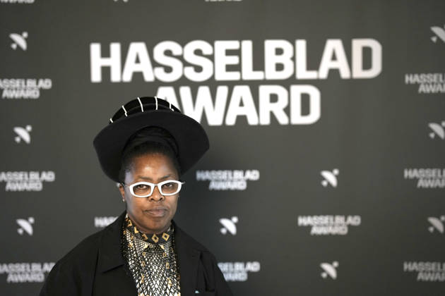 Zanele Muholi of South Africa receives the Hasselblad Prize, an international photography award, at a ceremony at World of Volvo in Gothenburg, Sweden, on October 9, 2026. GOTHENBURG, SWEDEN x9200x  Copyright: xBjörnxLarssonxRosvall TTx HASSELBLAD AWARD 2026 cuOF2m8VC5g