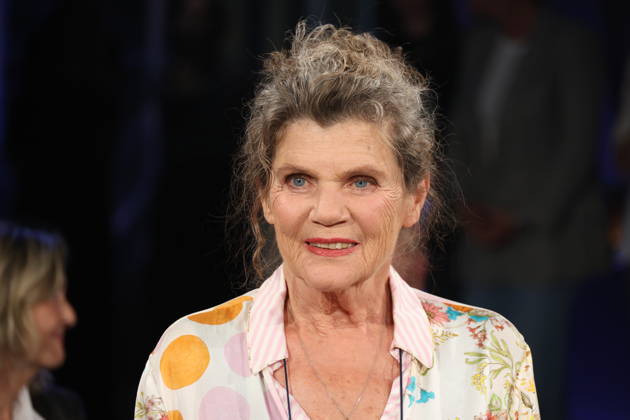 Sonja Moor, Ehefrau von Moderator Max Moor, zu Gast in der NDR Talk Show am 9.10.2026 im 3. Programm des NDR Fernsehen, Fototermin vor der Aufzeichnung am 2.10.2026 im Fernsehstudio Hamburg Lokstedt