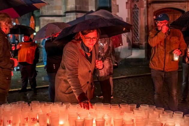 Seit 2009 findet in Leipzig zur Erinnerung an die Montagsdemonstrationen im Jahr 1989 am 9. Oktober das Lichtfest statt. Licht und Kunstinstallationen illuminieren die Stadt, menschen laufen mit Kerzen durch die Stadt. Lichtfest 2026