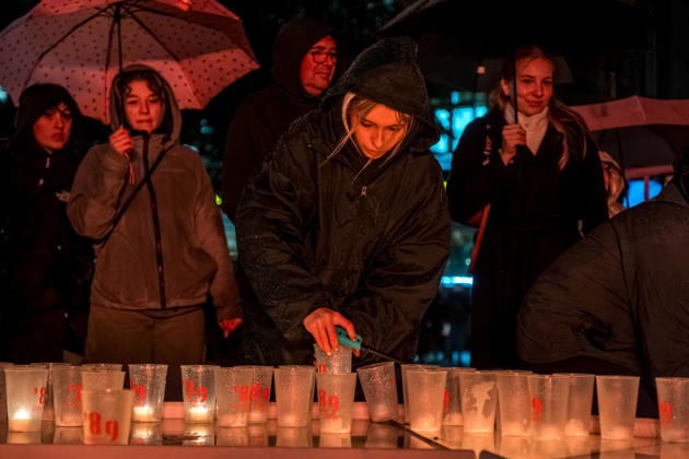Seit 2009 findet in Leipzig zur Erinnerung an die Montagsdemonstrationen im Jahr 1989 am 9. Oktober das Lichtfest statt. Licht und Kunstinstallationen illuminieren die Stadt, menschen laufen mit Kerzen durch die Stadt. Lichtfest 2026
