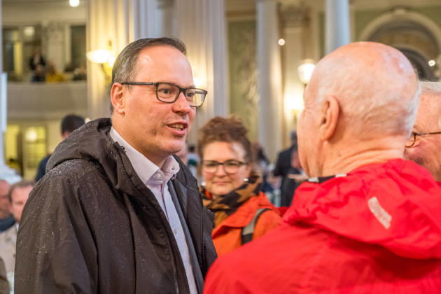 Seit 2009 findet in Leipzig zur Erinnerung an die Montagsdemonstrationen im Jahr 1989 am 9. Oktober das Lichtfest statt. Hier das Friedensgebet in der Nikolakirche mit Rede zur Demokratie. Dirk Panter Lichtfest 2026