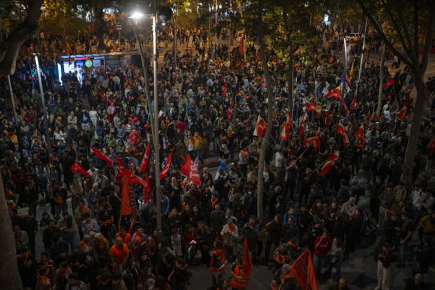 Demonstration by the Socialist Housing Union of Catalonia: Hundreds of people at a rally organized by the Tenants’ Union, the Socialist Housing Union of Catalonia, and COSHAC under the slogan For Olga and Maricarmen: The Housing Industry Kills, on October 9, 2026, in Barcelona, Catalonia, Spain OCTOBER 9, 2026 CATALONIA HOUSING PROTEST UNION RENTERS Lorena Sopê Barcelona Catalonia Barcelona Catalonia Spain  Copyright: xLorenaxSopÃªnax 7833452
