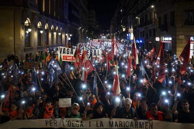 Demonstration by the Socialist Housing Union of Catalonia: Hundreds of people at a rally organized by the Tenants’ Union, the Socialist Housing Union of Catalonia, and COSHAC under the slogan For Olga and Maricarmen: The Housing Industry Kills, on October 9, 2026, in Barcelona, Catalonia, Spain OCTOBER 9, 2026 CATALONIA HOUSING PROTEST UNION RENTERS Lorena Sopê Barcelona Catalonia Barcelona Catalonia Spain  Copyright: xLorenaxSopÃªnax 7833453