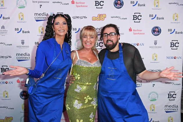 Micaela Schäfer, Jacqueline Boy (Gründerin des Kinderschutzengel e.V.), Steven Preisner bei der KINDERSCHUTZENGEL E.V. GALA 2026 im Spindler & Klatt in Berlin am 09.10.2026