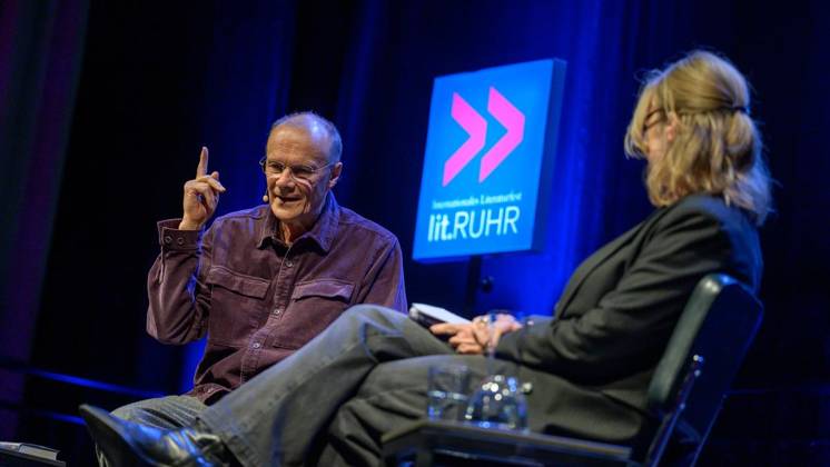 Essen: Juras letzter Winter mit Schauspieler Edgar Selge und Claudia Dichter bei der Lit.Ruhr ** NUR FÜR REDAKTIONELLE ZWECKE ** EDITORIAL USE ONLY **<p>Edgar Selge und Claudia Dichter am Freitag, den 9. Oktober 2026, auf Zeche Zollverein in Essen-Katernberg. Deutschland NRW Essen Copyright: UwexErnst