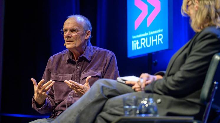 Essen: Juras letzter Winter mit Schauspieler Edgar Selge und Claudia Dichter bei der Lit.Ruhr ** NUR FÜR REDAKTIONELLE ZWECKE ** EDITORIAL USE ONLY **<p>Edgar Selge und Claudia Dichter am Freitag, den 9. Oktober 2026, auf Zeche Zollverein in Essen-Katernberg. Deutschland NRW Essen Copyright: UwexErnst