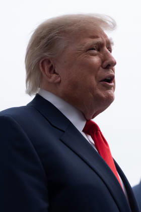 President Donald Trump speaks to members of the media on the South Lawn of the White House before boarding Marine One in Washington, DC on Friday, Oct. 9, 2026. Trump is heading to Syracuse on Friday to boost Republican gubernatorial candidate Bruce Blakeman, who is trailing Governor Kathy Hochul in polls ahead of November s election.  WASP20261009147 AaronxSchwartz