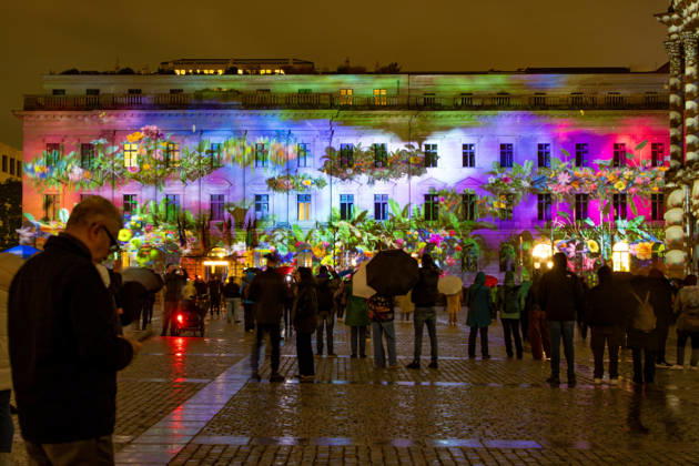 Festival of Lights 2026 Festival of Lights ** NUR FÜR REDAKTIONELLE ZWECKE ** EDITORIAL USE ONLY ** Festival of Lights 2026 am Bebelplatz mit der Juristischen Fakultät, Der Staatsoper, dem Hotel de Rome und der St. Hedwigs Kathedrale Berlin Berlin Deutschland _H0A7472