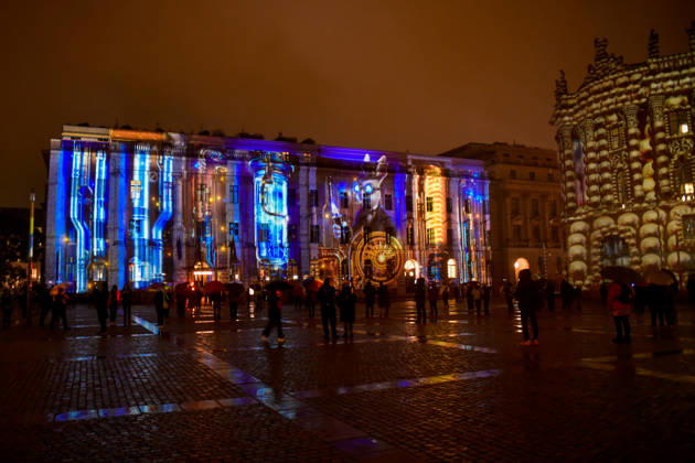Festival of Lights 2026 Festival of Lights ** NUR FÜR REDAKTIONELLE ZWECKE ** EDITORIAL USE ONLY ** Festival of Lights 2026 am Bebelplatz mit der Juristischen Fakultät, Der Staatsoper, dem Hotel de Rome und der St. Hedwigs Kathedrale Berlin Berlin Deutschland _JK16884