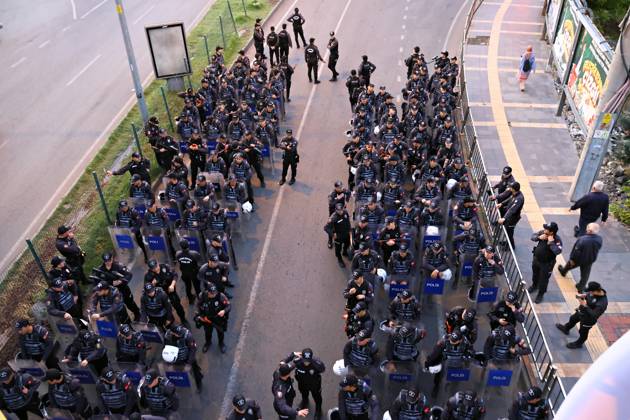 The anniversary of PKK leader Abdullah Ocalan s expulsion from Syria was protested in Diyarbakir, Turkey - 09 Oct 2026 Police officers are seen taking security measures in the city during a protest over the expulsion of PKK leader Abdullah Ocalan from Syria. A protest was held in the city of Diyarbakir in Turkey, by the Peoples Equality and Democracy Party (DEM Party) and various Kurdish organizations and parties to mark the anniversary of PKK leader Abdullah Ocalan’s expulsion from Syria on October 9, 1998. Ocalan, the leader of the armed Kurdish organization the Kurdistan Workers Party (PKK), was captured in Kenya, taken to Turkey, and arrested after being expelled from Syria. Imprisoned for 27 years, Ocalan has been conducting peace ta Copyright: xMehmetxMasumxSuerx xSOPAxImagesx ocln12_MMSuer