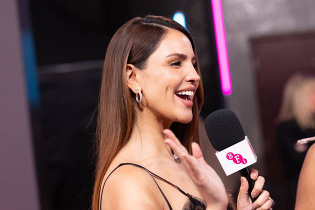 I Love Boosters Gala Screening at the 70th BFI London Film Festival, The Royal Festival Hall, London, UK - 9 Oct 2026 Eiza González being interviewed at the I Love Boosters Gala Screening at The 70th BFI London Film Festival at The Royal Festival Hall Cast and Guests attend the I Love Boosters Gala Screening during The 70th BFI London Film Festival at The Royal Festival Hall, London London United Kingdom Copyright: xPhilxLewisx xSOPAxImagesx Phil-Lewis-1457345