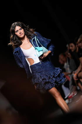 Lisbon Fashion Week in Lisboa, Portugal - 09 Oct 2026 A model walks the runway during Francisca Nabinho fashion show at ModaLisboa Priority, Lisbon Fashion Week in Lisboa. Lisbon Portugal Copyright: xBrunoxdexCarvalhox xSOPAxImagesx brunodecarvalho_modalisboapriority-1598