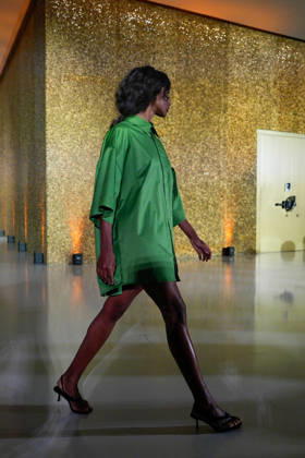 Lisbon Fashion Week in Lisboa, Portugal - 09 Oct 2026 A model walks the runway during Luis Carvalho fashion show at ModaLisboa Priority, Lisbon Fashion Week in Lisboa. Lisbon Portugal Copyright: xBrunoxdexCarvalhox xSOPAxImagesx brunodecarvalho_modalisboapriority-1667