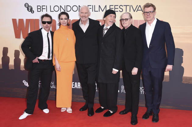 Sam Rockwell, Mariana Di Girolamo, Martin McDonagh, John Malkovich, Steve Buscemi und Graham Broadbent bei der Premiere des Kinofilms Wild Horse Nine auf dem 70. BFI London Film Festival 2026 in der Royal Festival Hall. London, 09.10.2026
