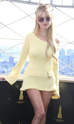 Cast of The Hunger Games: Sunrise on the Reaping visit The Empire State Building in New York Featuring: McKenna Grace Where: New York City, New York, United States When: 09 Oct 2026 Credit: Roger Wong INSTARimages EDITORIAL USE ONLY. NOT FOR USE BY NEWSPAPERS BASED IN THE UK. Copyright: xx instar56082000