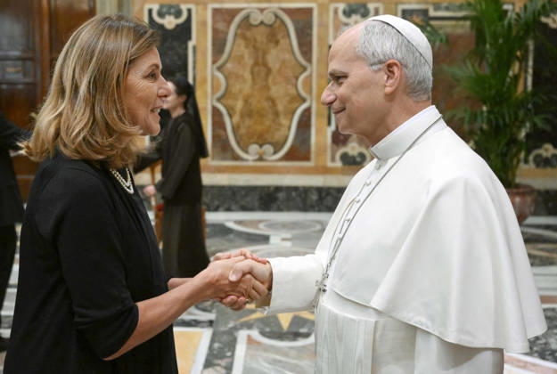 Pope Leo XIV Meets With Directors Of World’s Largest Museums - Vatican Pope Leo XIV greets Barbara Jatta, first woman director of the Vatican Museums, during a meeting with the directors of the largest art and culture museums around the world at the Vatican, on October 10, 2026. Speaking to members of the Bizot Group, which brings together directors of the world’s largest museums, Pope Leo stressed the importance of works of art as a means of ‘safeguarding a heritage that belongs to all humanity.’ Photo by (EV) Simone Risoluti Vatican Medial ABACAPRESS.COM Rome  Copyright: xABACAx