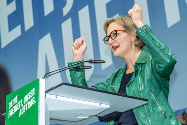 Franziska Brantner, Bundesvorsitzende der GRÜNEN, Rede beim Landesparteitag der GRÜNEN, Landshut, 10. Oktober 2026 Deutschland, Landshut, 10. Oktober 2026, Rede Franziska Brantner, Bundesvorsitzende der GRÜNEN, Landesparteitag der bayerischen GRÜNEN, Thema des Parteitags: Wie können wir unsere Freiheit sichern?, Sparkassen Arena, Landshut