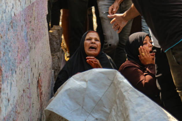 October 10, 2026, Palestine: Four martyrs were killed after being targeted by a missile from Israeli surveillance aircraft west of Gaza City. Palestine - ZUMAe144 20261010_zip_e144_003 Copyright: xMohammadxAbuxElsebahx