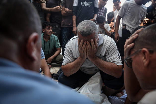 Israeli army continues attacks on Gaza despite ceasefire GAZA CITY, GAZA, PALESTINE - OCTOBER 10: Palestinians mourn after losing their loved ones in an Israeli attack on Gaza City, as Israeli army continues its attacks on the Gaza Strip despite the ceasefire, in Gaza City, Palestine, on October 10, 2026. The bodies of those killed in the attack were brought to Al-Shifa Hospital. Abdalhkem Abu Riash Anadolu Gaza City Gaza. Editorial use only. Please get in touch for any other usage.  Copyright: x2026xAnadoluxAbdalhkemxAbuxRiashx