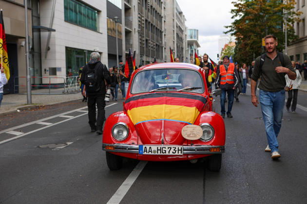 October 10, 2026, Berlin, Berlin, Germany: Demonstrators gather in Berlin for the Project M1llion rally against the German government. Participants take to the streets to voice their opposition to government policies, displaying banners and expressing their political demands. The demonstration brings together people seeking to make their concerns heard and draw public attention to their criticism of the country s political leadership. Berlin Germany  - ZUMAc291 20261010_zip_c291_001 Copyright: xMariaxCastrox