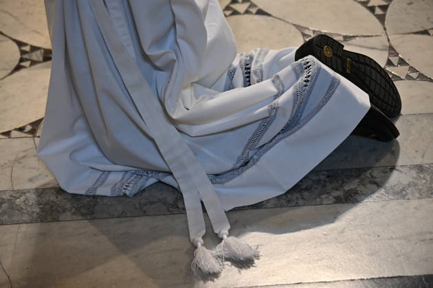 IPA89501798 - Italy, Rome, Vatican, October 10, 2026: Cardinal Baldo Reina celebrates a Mass for the ordination of deacons at St. John Lateran. Photograph by ALESSIA GIULIANI Catholic Press Photo  Copyright: xx xAlessiaxGiuliani Catholipressphox IPA89501798