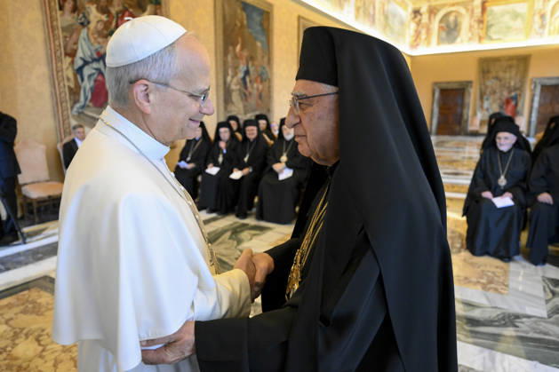 IPA89502115 - Italy, Rome, Vatican, October 10, 2026: Pope Leo XIV receives participants in the Synod of Bishops of the Greek-Melkite Church in a private audience at the Vatican. Photograph by VATICAN MEDIA Catholic Press Photo  Copyright: xVATICANxMEDIA xCatholicxPressxPhotox xx IPA89502115