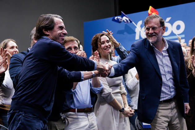 The PP Holds a Pre-Campaign Event at IFEMA I D Former Spanish Prime Minister José María Aznar, Madrid Mayor José Luis Martínez Almeida, Madrid Regional President Isabel Díaz Ayuso, and former Prime Minister Mariano Rajoy during a pre-campaign event for the Popular Party (PP), at IFEMA on October 10, 2026, in Madrid, Spain. The PP held its first pre-campaign event today for the general elections on November 29 (29N). Feijóo attended this event alongside the president of the Community of Madrid and the mayor of the capital. October 10, 2026. Carlos Lujá, Madrid, Madrid, Spain Copyright: xCarlosxLujanx 7834897