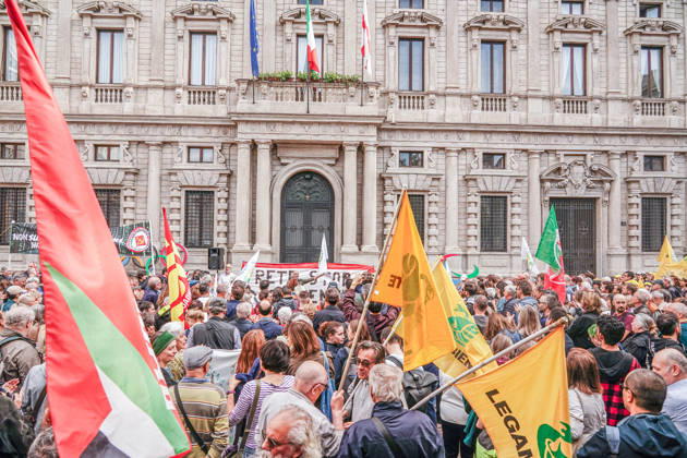 IPA89503004 - Milan, October 10, 2026 A protest organized by local No Data Centers committees to demand a halt to the construction and operation of new data centers in the province of Milan.  Copyright: xEmanuelexRobertoxDexCarlix xDecax IPA89503004