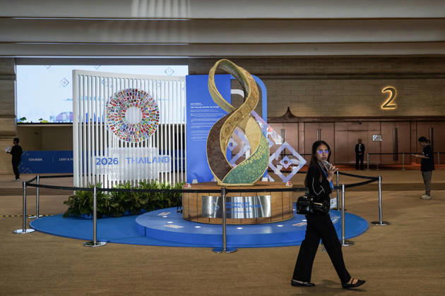 IMF World Bank 2026 Annual Meetings In Bangkok. A person walks past signs at the venue of the annual meetings of the International Monetary Fund (IMF) and the World Bank Group, at the Queen Sirikit National Convention Center in Bangkok, Thailand, on October 10, 2026. Bangkok Bangkok Thailand  Copyright: xAnusakxLaowilasx originalFilename: laowilas-notitle261010_npMg3.jpg