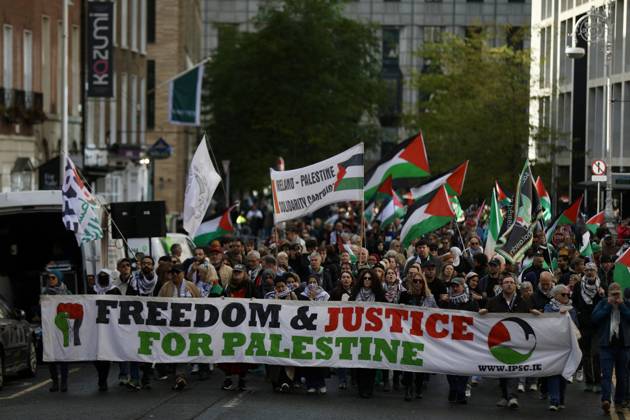 Thousands of pro-Palestine demonstrators gather in Dublin DUBLIN, IRELAND - OCTOBER 10: Thousands of pro-Palestine demonstrators gather in Dublin, Ireland, on October 10, 2026, for a national march marking three years since the October 7 attacks and the subsequent war in Gaza. Organized by the Ireland-Palestine Solidarity Campaign, the protest calls for sanctions against Israel and greater action by the Irish government, with demonstrators marching from the Garden of Remembrance towards the Dail. Mostafa Darwish Anadolu Dublin Ireland. Editorial use only. Please get in touch for any other usage.  Copyright: x2026xAnadoluxMostafaxDarwishx