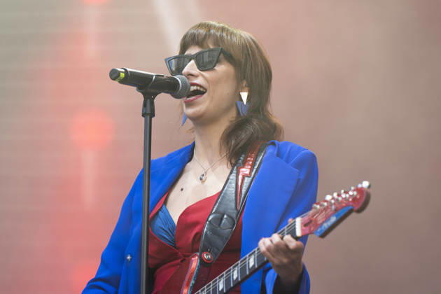 October 10, 2026, Madrid, Spain: Singer Nat Simons performs during the Hispanidad Festival 2026 concert at the Plaza de Espana. Madrid Spain - ZUMAs197 20261010_aaa_s197_048 Copyright: xAtilanoxGarciax