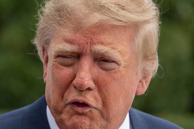 October 10, 2026, Washington, District Of Columbia, United States: President DONALD TRUMP speaks to members of the media on the South Lawn of the White House before departing for Clarksville, Tennessee, where he is scheduled to attend a campaign rally in support of Republican candidates ahead of the November midterm elections. Washington United States  - ZUMAk206 20261010_znp_k206_014 Copyright: xMattxKaminskyx