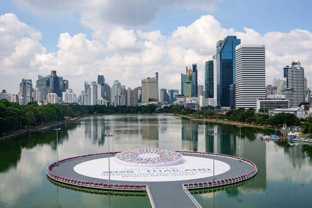 Thailand Prepares to Host 2026 IMF - World Bank Group Annual Meetings BANGKOK, THAILAND, OCTOBER 10, 2026: Promotional displays and banners for the 2026 Annual Meetings of the International Monetary Fund (IMF) and the World Bank Group are seen at the Queen Sirikit National Convention Center (QSNCC) in Bangkok, ahead of the meetings scheduled for October 12 - 18. The event will bring together international finance leaders, policymakers and representatives from member countries. Bangkok Thailand Copyright: x xWatsawatxKoktabtimx xJNAxPressx
