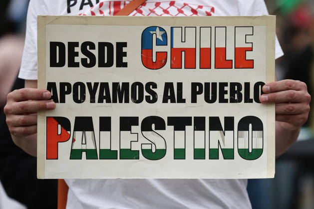 Santiago, October 10, 2026: March for Palestine organized by the Global Action for Palestine (GAFP) alliance along Alameda Street in downtown Santiago. Dragomir Yankovic, Aton Chile, Santiago, Chile. Aton 1198351  Copyright: DRAGOMIRxYANKOVIC ATONxCHILE