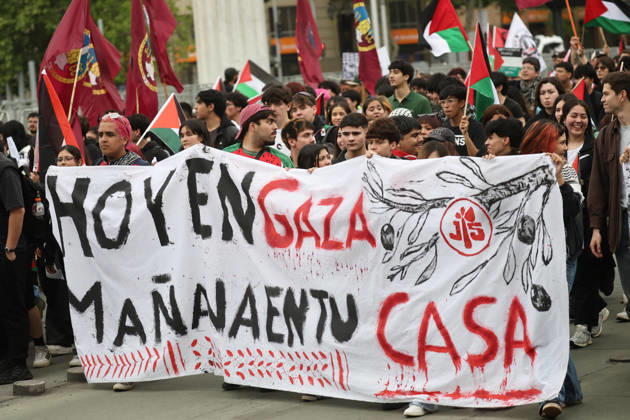Santiago, October 10, 2026: March for Palestine organized by the Global Action for Palestine (GAFP) alliance along Alameda Street in downtown Santiago. Dragomir Yankovic, Aton Chile, Santiago, Chile. Aton 1198361  Copyright: DRAGOMIRxYANKOVIC ATONxCHILE