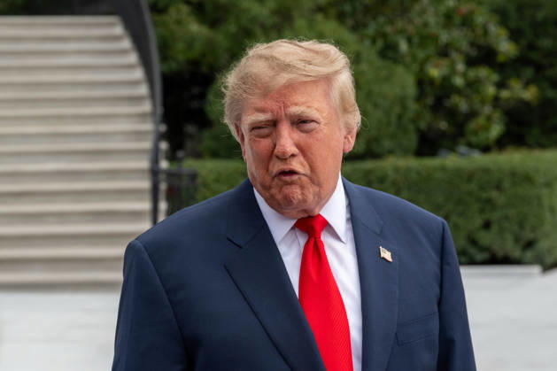 October 10, 2026, Washington, District Of Columbia, United States: President DONALD TRUMP speaks to members of the media on the South Lawn of the White House before departing for Clarksville, Tennessee, where he is scheduled to attend a campaign rally in support of Republican candidates ahead of the November midterm elections. Washington United States - ZUMAk206 20261010_znp_k206_027 Copyright: xMattxKaminskyx