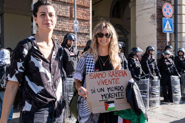 October 10, 2026, Turin, Piedmont, Italy: Thousands of people took part in the demonstration in support of Palestine, Ã¢â‚¬ËœThe end of genocide is the end of ZionismÃ¢â‚¬â ¢, held in Turin on 10 October 2026. Although the demonstration was authorized, tension arose at the start when police tried to prevent the protestors from entering in Castello Square, without success. The demonstration then proceeded without any incident. Turin Italy  - ZUMAs377 20261010_znp_s377_010 Copyright: xPietroxStariccox