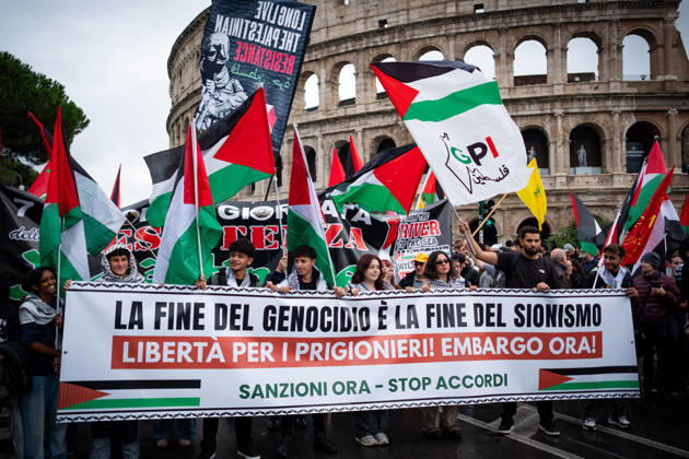 October 10, 2026, Rome, Rm, Italy: Thousands of people take to the streets of the capital to march in solidarity with Gaza and the Palestinians, and to call for the unblocking of humanitarian aid entering the Strip. The end of the genocide is the end of Zionism. Freedom for the prisoners! Embargo now! Sanctions now. Stop the agreements reads the banner. Rome Italy - ZUMAg256 20261010_znp_g256_013 Copyright: xMarcoxDixGianvitox